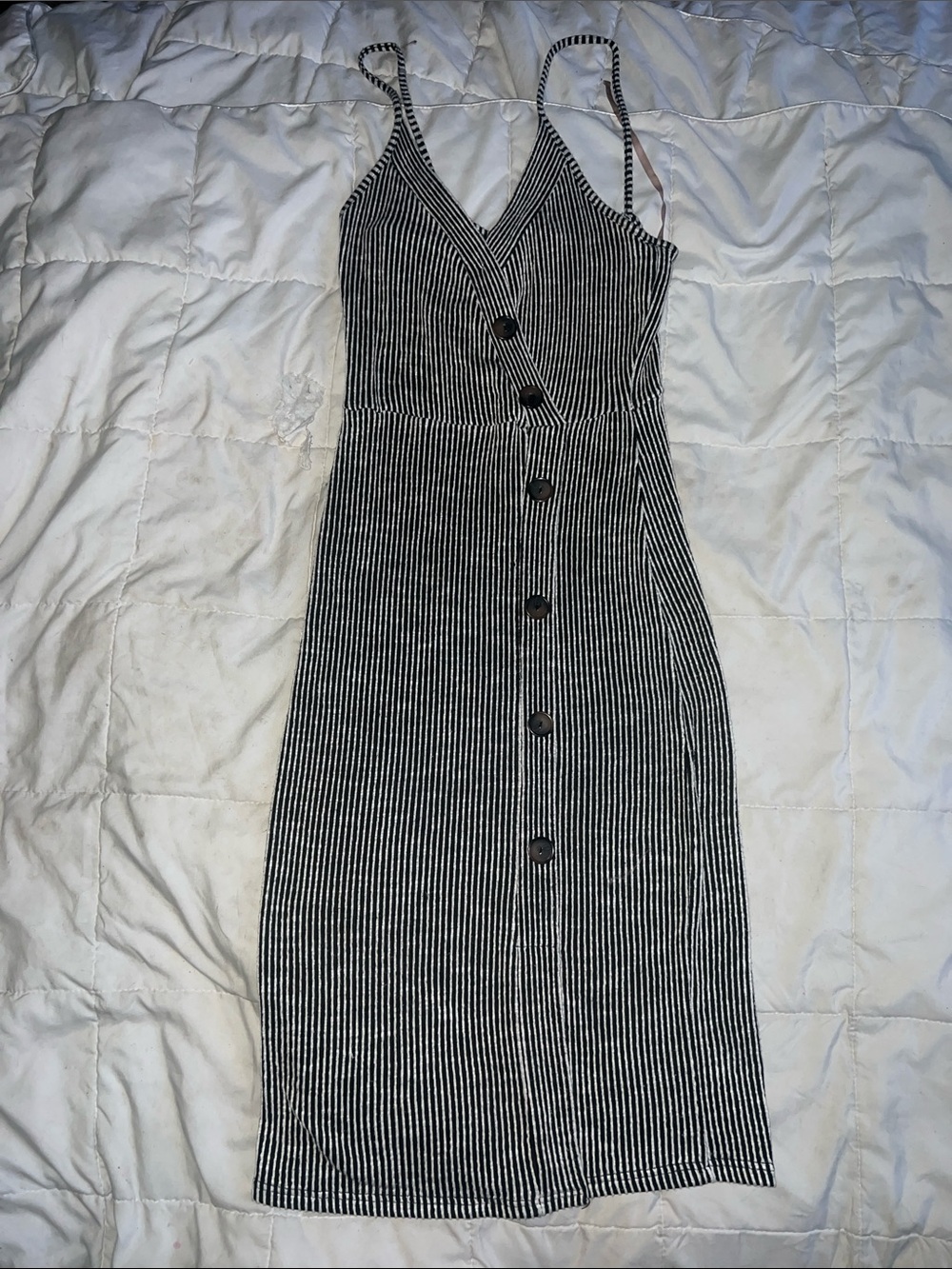CAUTION TO THE WIND STIPED BLACK & WHITE BUTTON-FRONT SLIP DRESS